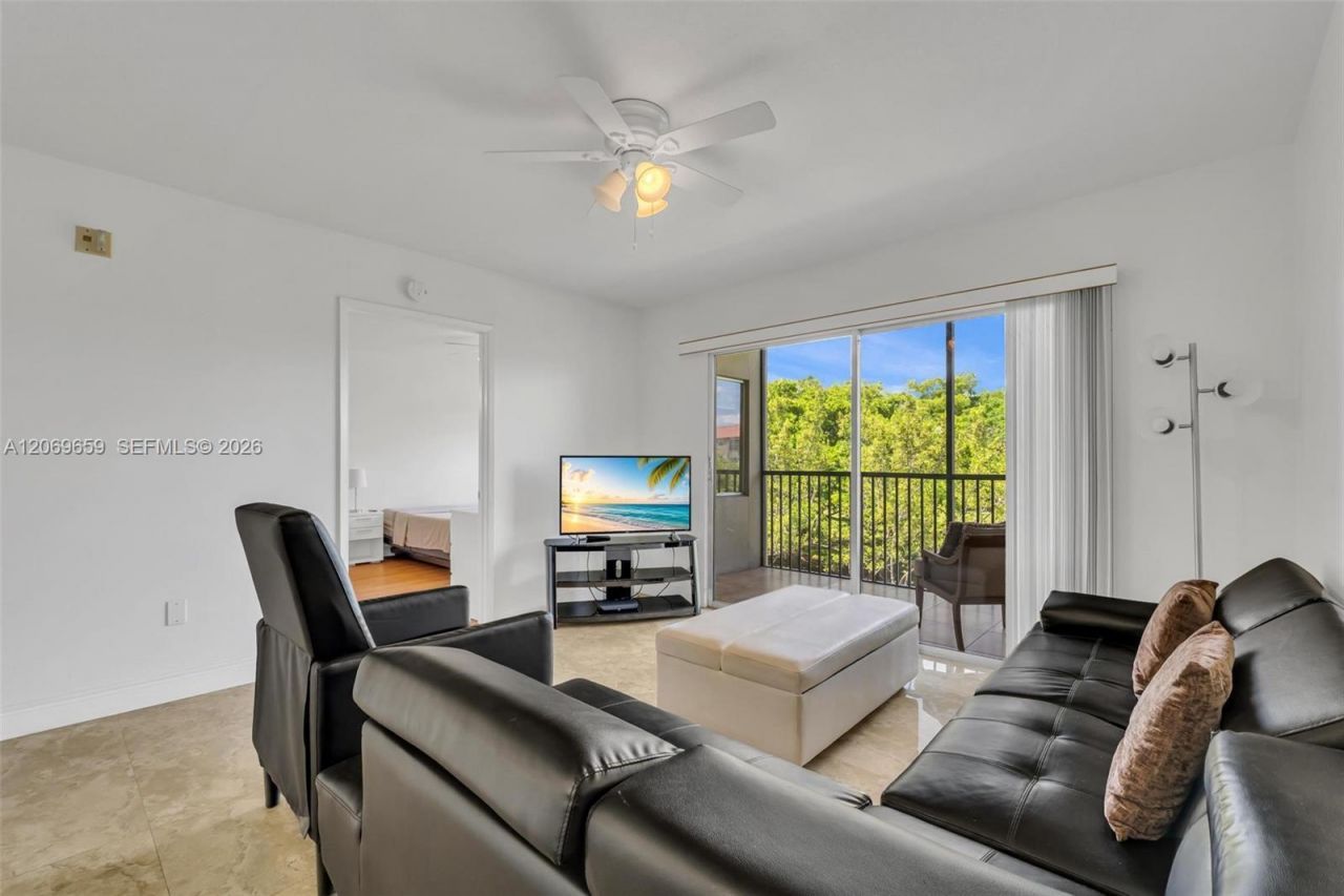 12651 SW 16th Ct , Unit 304B, Pembroke Pines, FL 33027 Photo