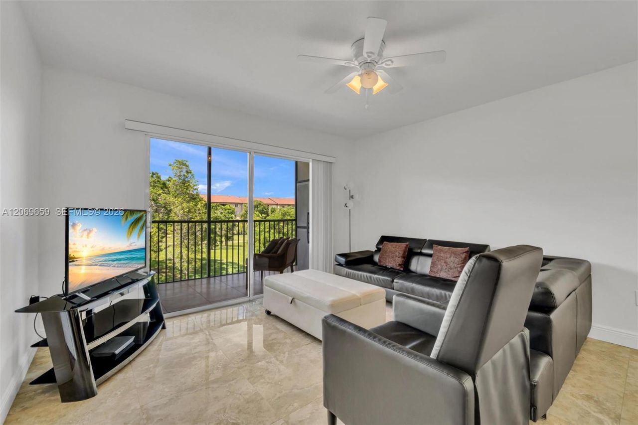 12651 SW 16th Ct , Unit 304B, Pembroke Pines, FL 33027 Photo