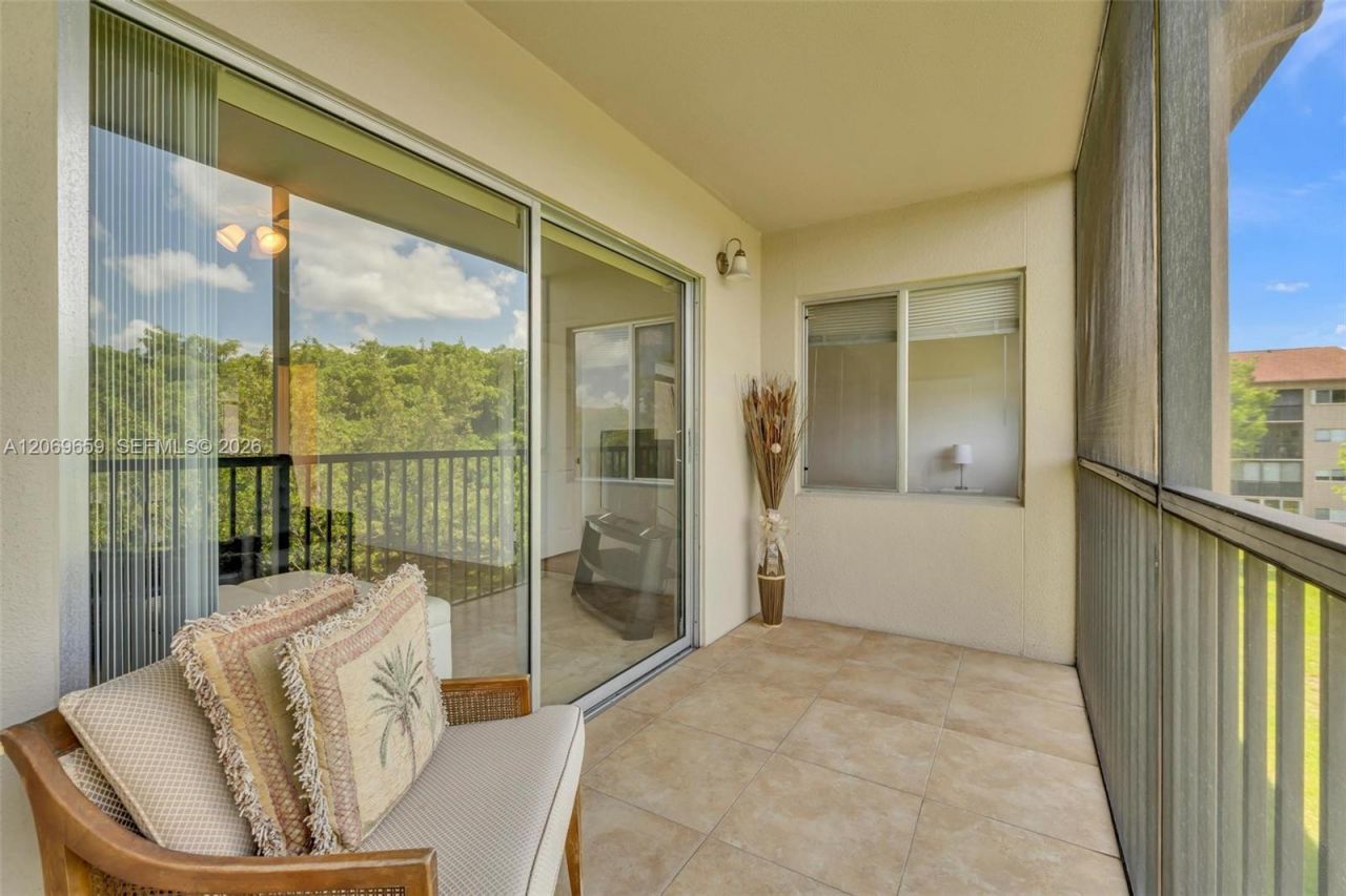 12651 SW 16th Ct , Unit 304B, Pembroke Pines, FL 33027 Photo