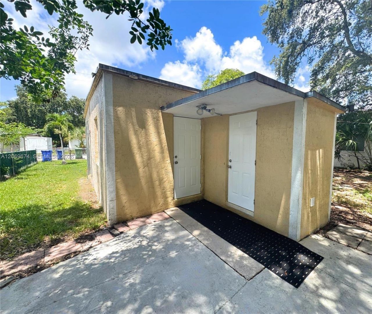 730 NW 15th Ter, Fort Lauderdale, FL 33311 Photo
