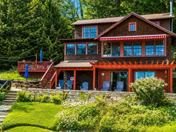 2560 May, Hagaman, NY 12086
