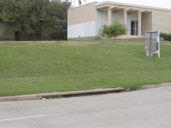 322 N Belt Line Road , Grand Prairie, TX 75050