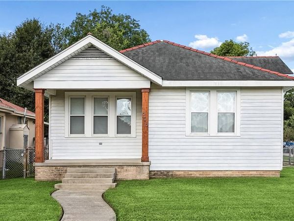 605 HANCOCK Street , Gretna, LA 70053