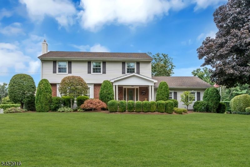 9 Rose Ct, Roxbury, NJ 07836 Main Photo