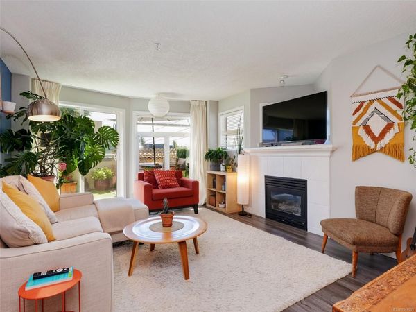 1258 Esquimalt Rd , Unit #206, Esquimalt, BC V9A 3P3