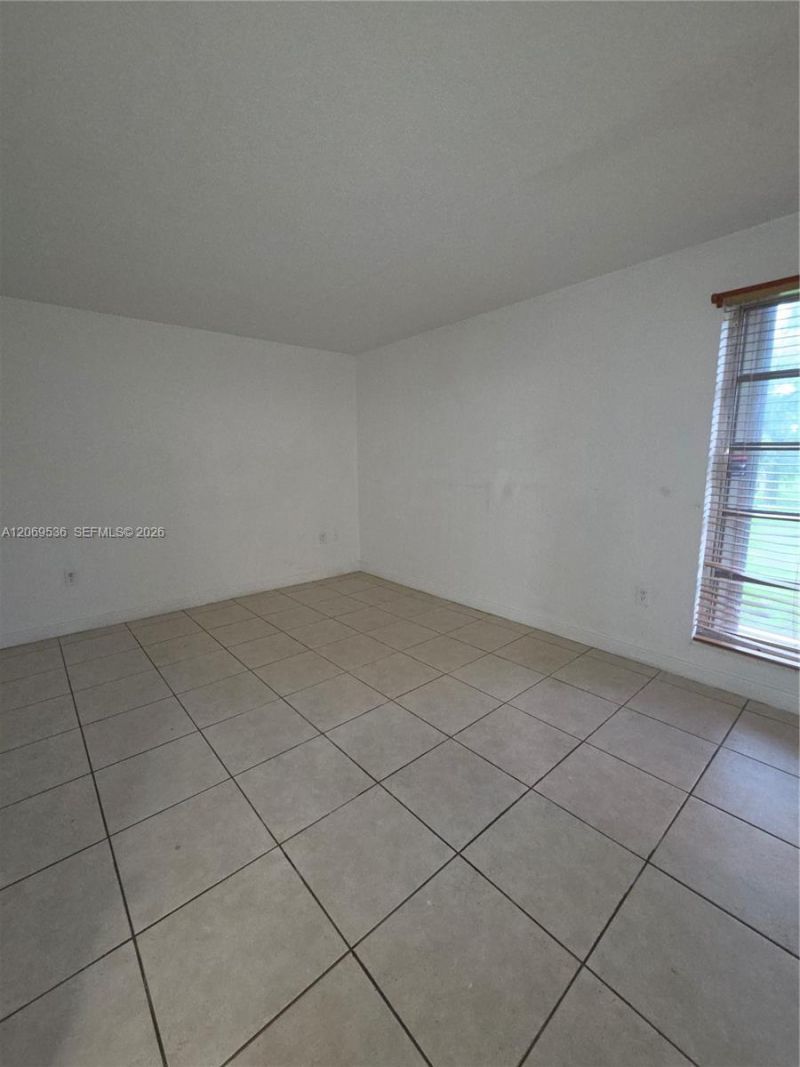 9445 SW 76th St, Unit U1, Miami, FL 33173 Photo