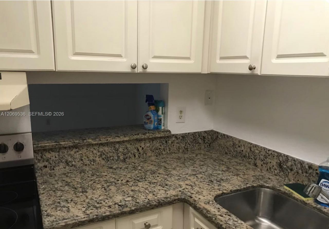 9445 SW 76th St , Unit U1, Miami, FL 33173 Photo