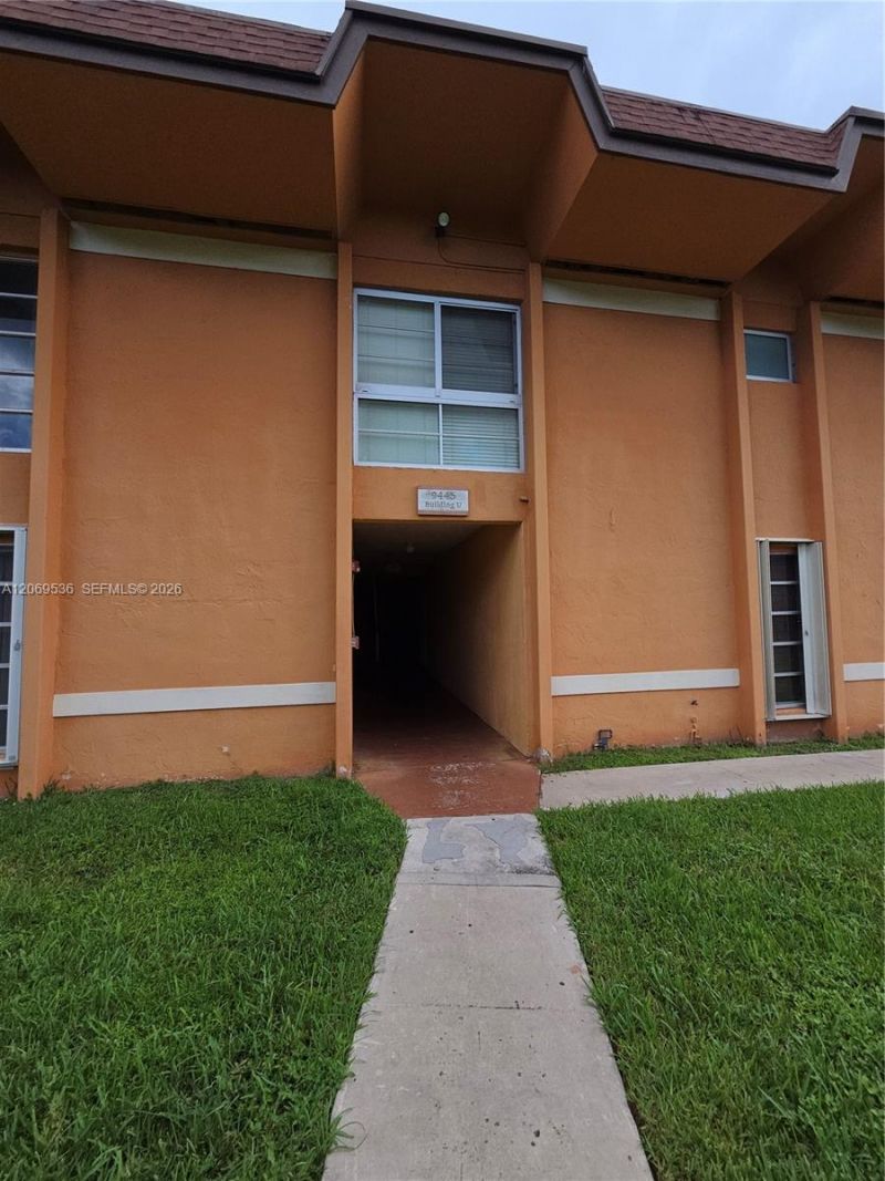 9445 SW 76th St, Unit U1, Miami, FL 33173 Photo