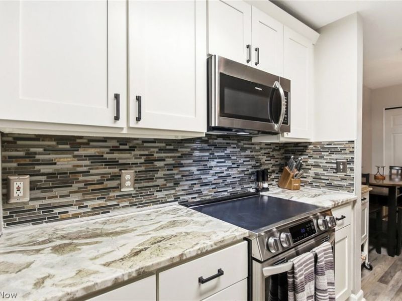 14926 Lenox Drive, Unit 526, Strongsville, OH 44136 Photo 13