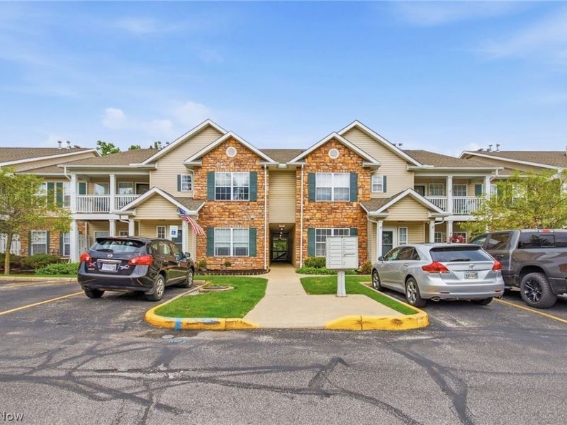 14926 Lenox Drive, Unit 526, Strongsville, OH 44136 Photo 34