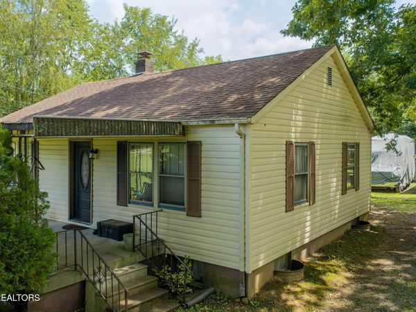 3462 Morganton Rd, Maryville, TN 37801