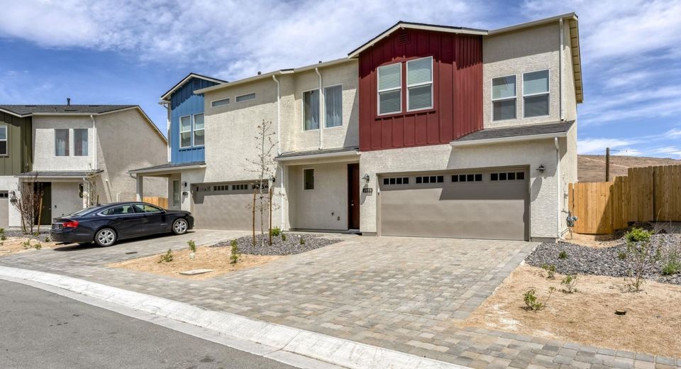 4928 Black Falcon Way, Sun Valley, NV 89433 Photo