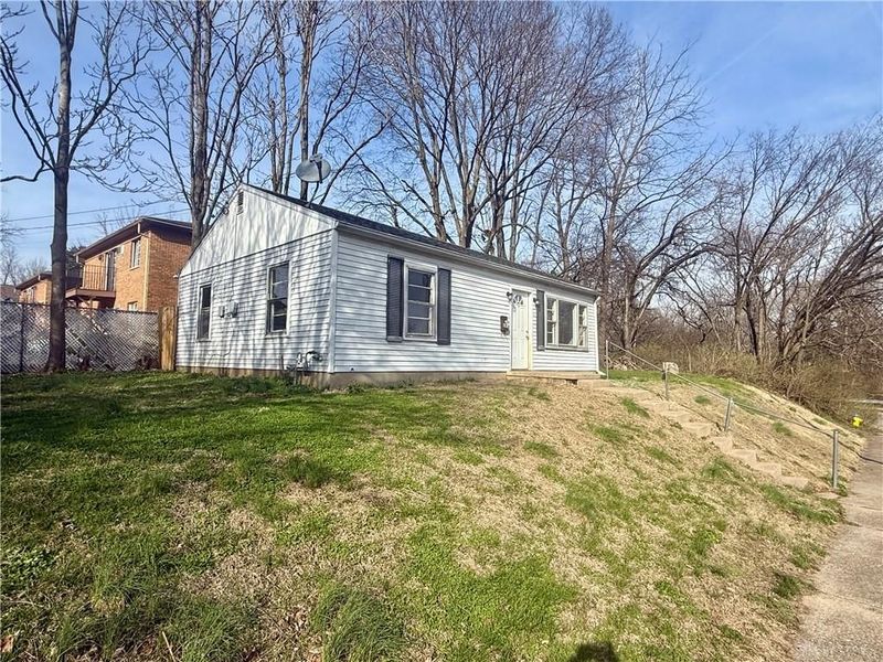245 E Beechwood Avenue, Dayton, OH 45405 Photo 3