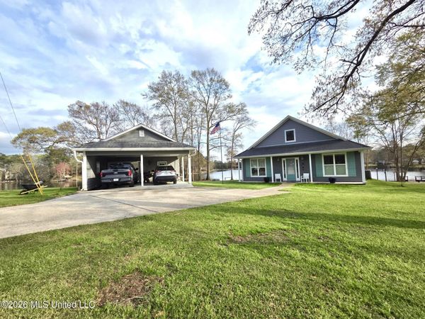 33 Scenic Point, Lumberton, MS 39455