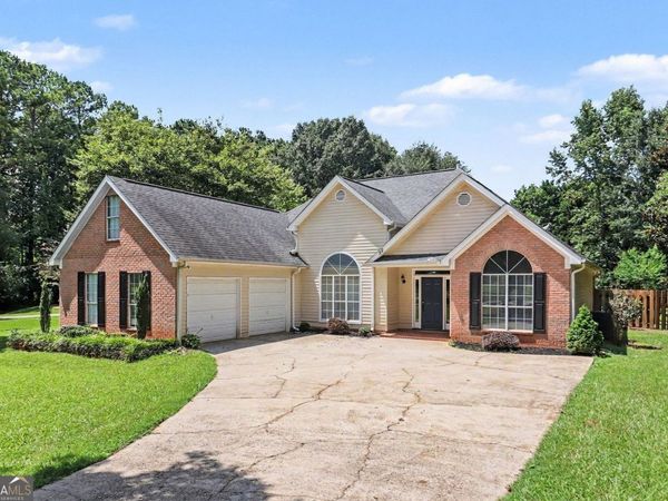 52 Mosswood Court, Newnan, GA 30265