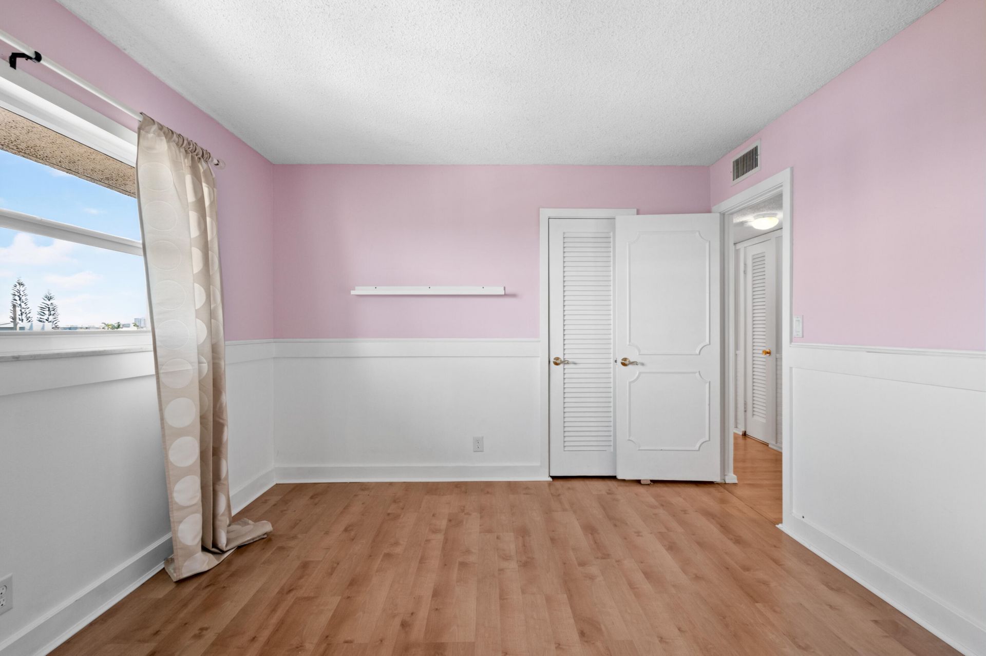 620 NE 12th Avenue, Unit 602, Hallandale Beach, FL 33009 Photo