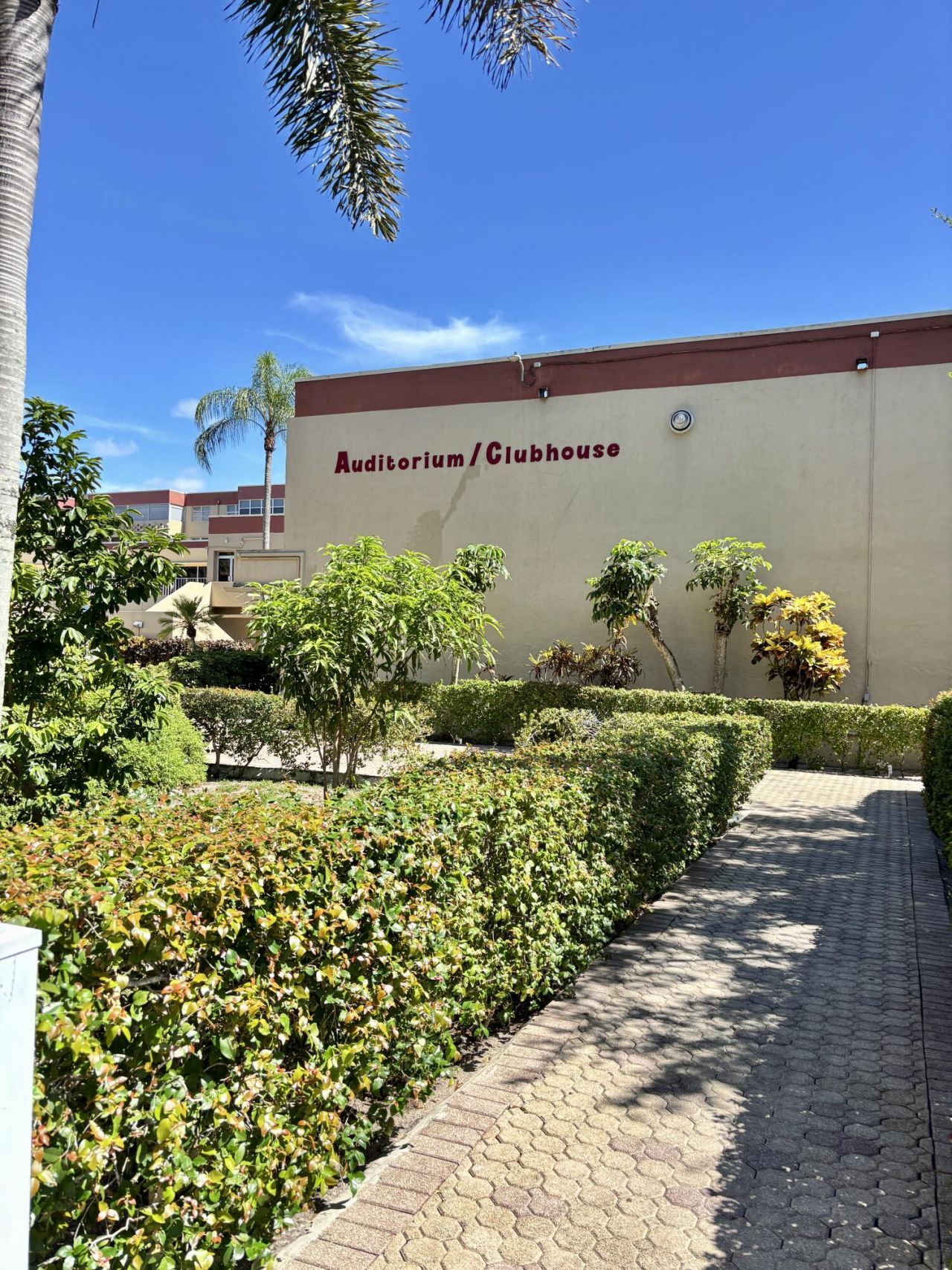 408 NW 68th Avenue, Unit 406, Plantation, FL 33317 Photo