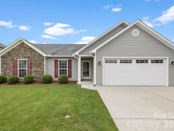 38 E Swift Creek Road, Fletcher, NC 28732