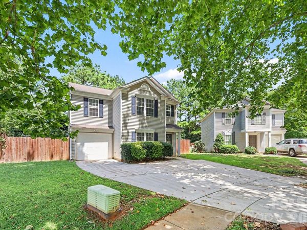 2877 Oasis Lane , Charlotte, NC 28214