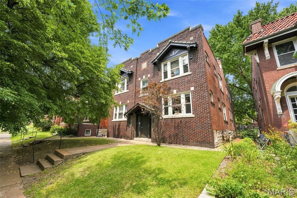 4555 Shenandoah Avenue, Saint Louis, MO 63110 Main Photo