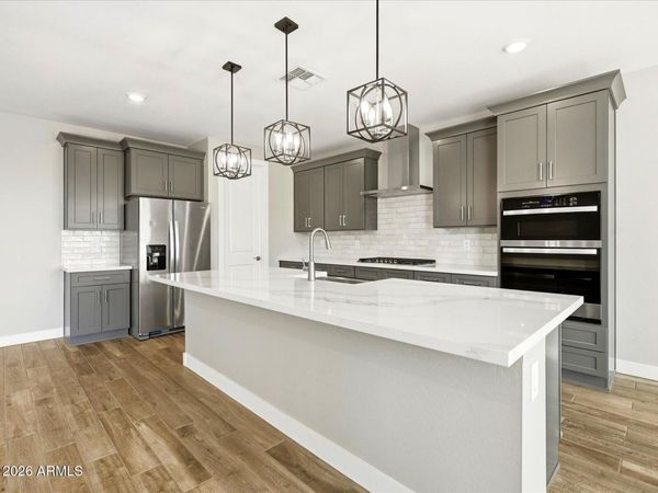 7857 W BRYCE Lane, Glendale, AZ 85303