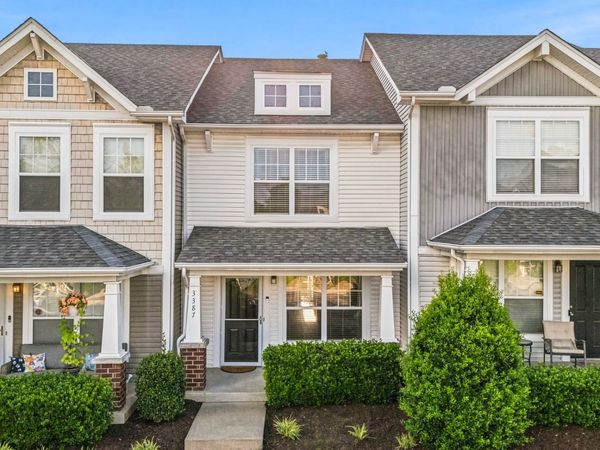 3387 Harpeth Springs Dr , Nashville, TN 37221