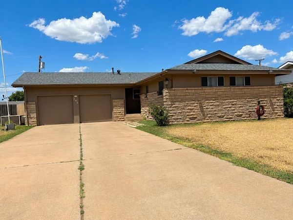 705 W Oriole Street, Altus, OK 73521