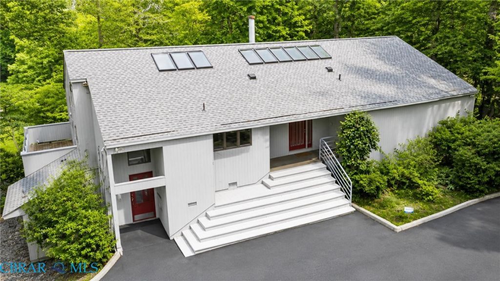6617 Pocahontas Lane, Hayes, VA 23072 Main Photo