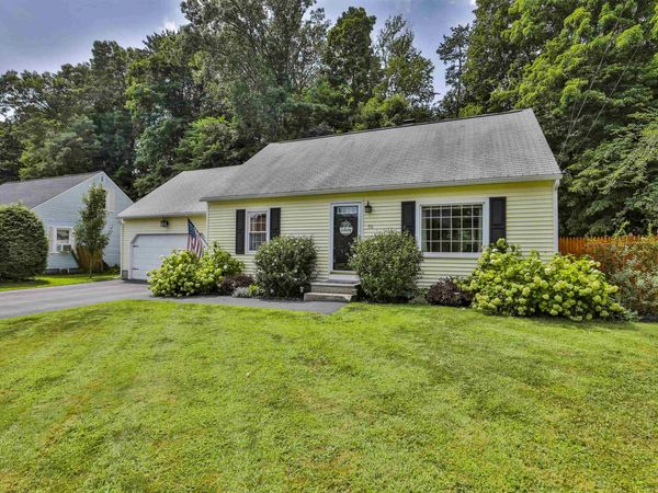 70 Avon Drive, Nashua, NH 03064