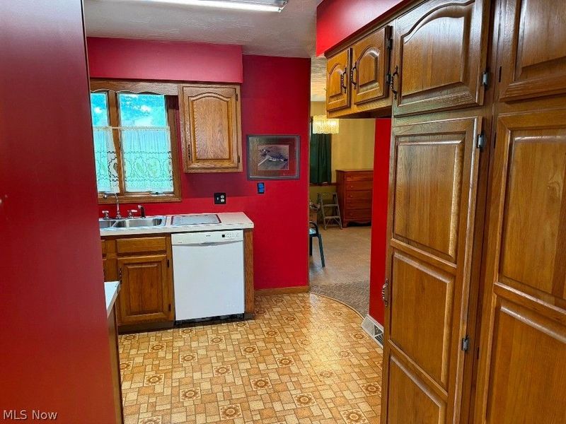 8311 S Elyria Road, Shreve, OH 44676 Photo 4