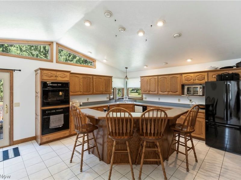 511 Milton Avenue, Wilmot, OH 44608 Photo 3