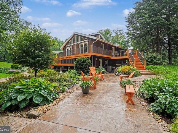22 BARNETT DRIVE, DUNCANNON, PA 17020