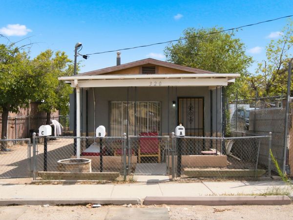 320 Rosemont Avenue NE, Albuquerque, NM 87102