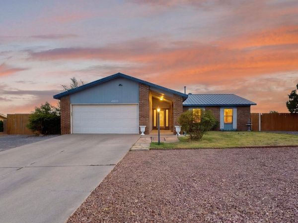 4610 Sapphire Drive NE, Rio Rancho, NM 87124