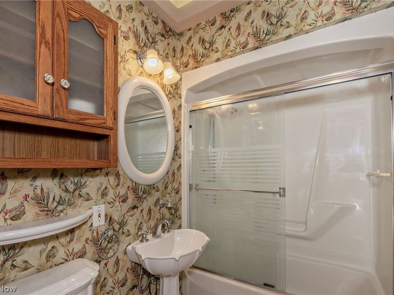 1016 Lander Road, Highland Heights, OH 44143 Photo 23