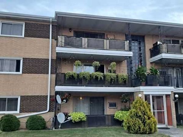 9440 S 79th Court, Unit 3NW, Hickory Hills, IL 60457
