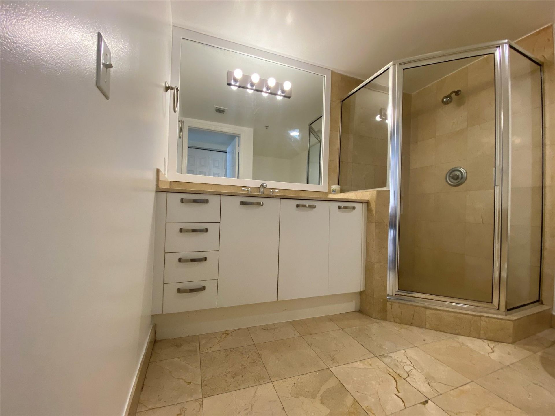 2030 S Douglas Road, Unit 403, Coral Gables, FL 33134 Photo
