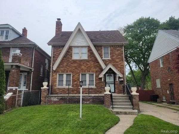 371 Piper Boulevard, Detroit, Mi 48215