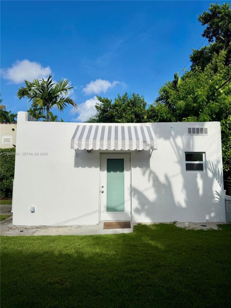 1125 Almeria Ave , Unit Cottage, Coral Gables, FL 33134 Photo