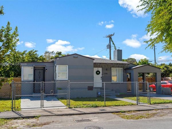 1780 NW 49th St , Miami, FL 33142