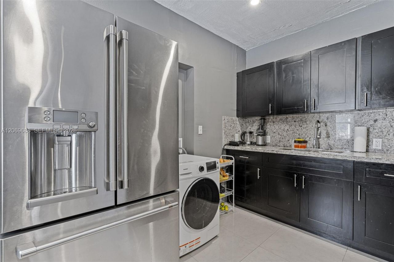 1780 NW 49th St , Miami, FL 33142 Photo