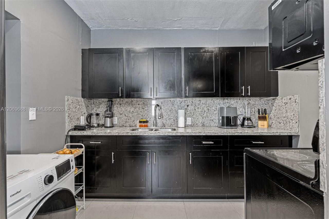 1780 NW 49th St , Miami, FL 33142 Photo