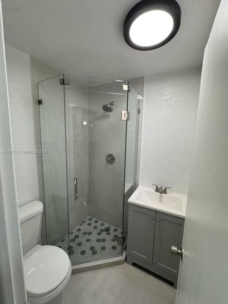 664 Colson Dr, Key Largo, FL 33037 Photo