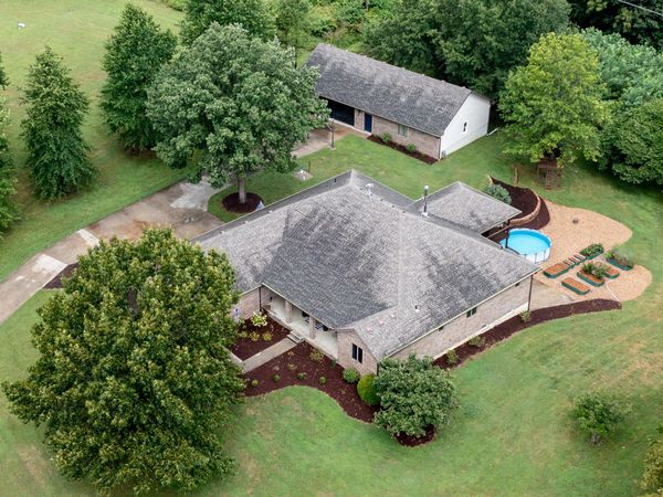 28410 Stone Ridge Circle , Warsaw, MO 65355