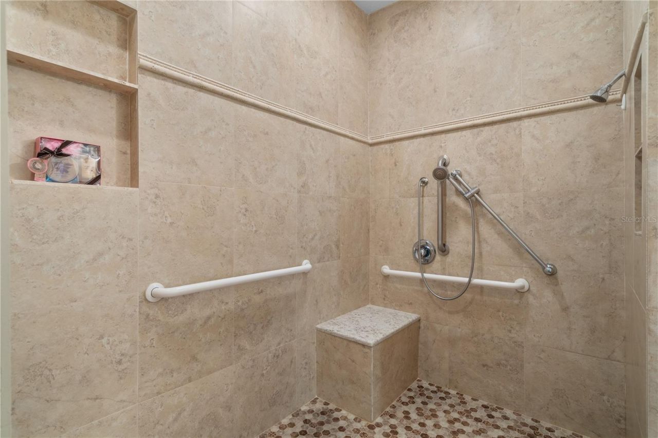 5626 Cortina Lane, Palmetto, FL 34221 Photo
