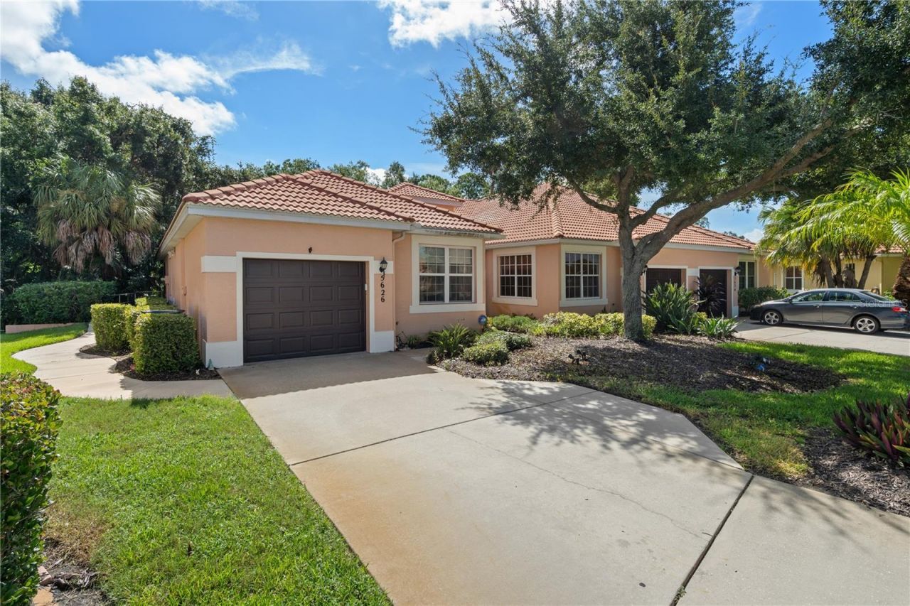 5626 Cortina Lane, Palmetto, FL 34221 Photo