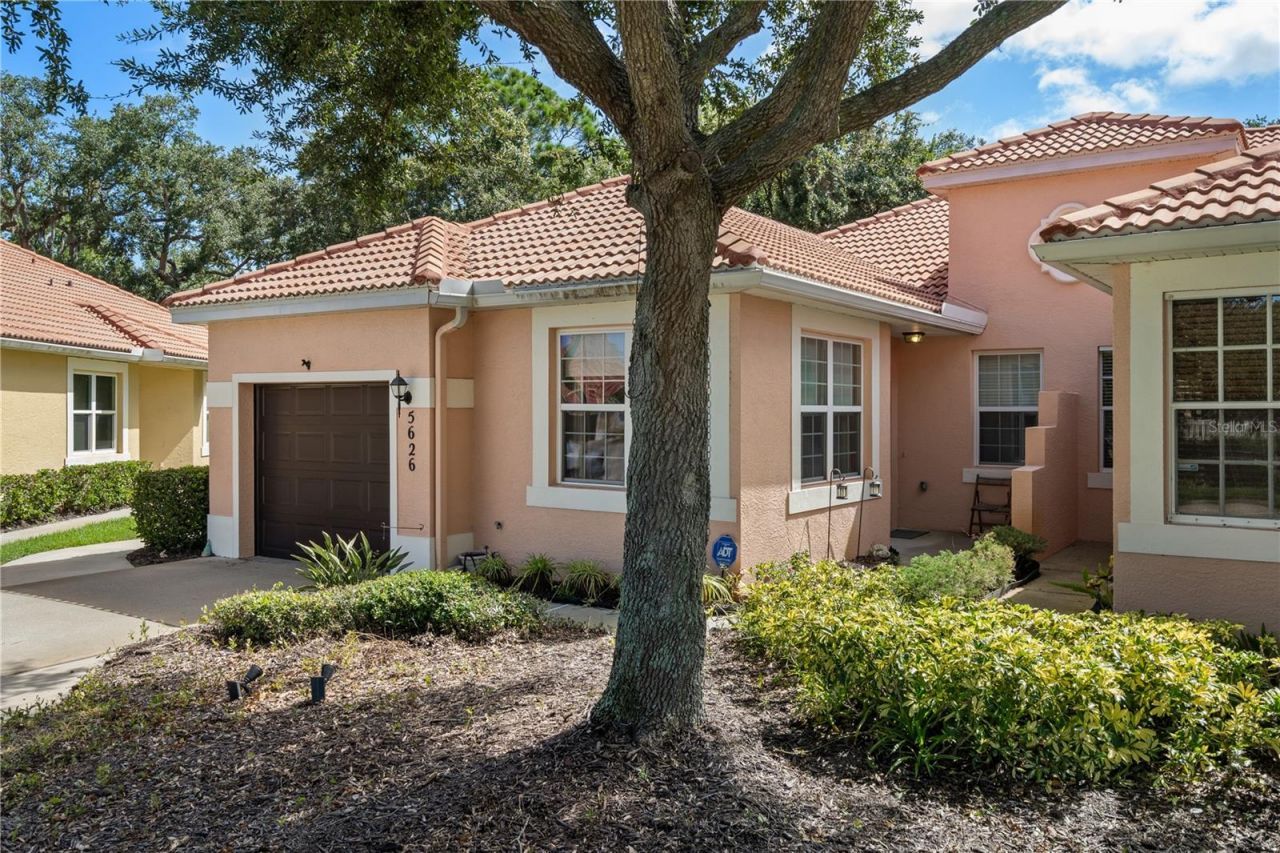 5626 Cortina Lane, Palmetto, FL 34221 Photo