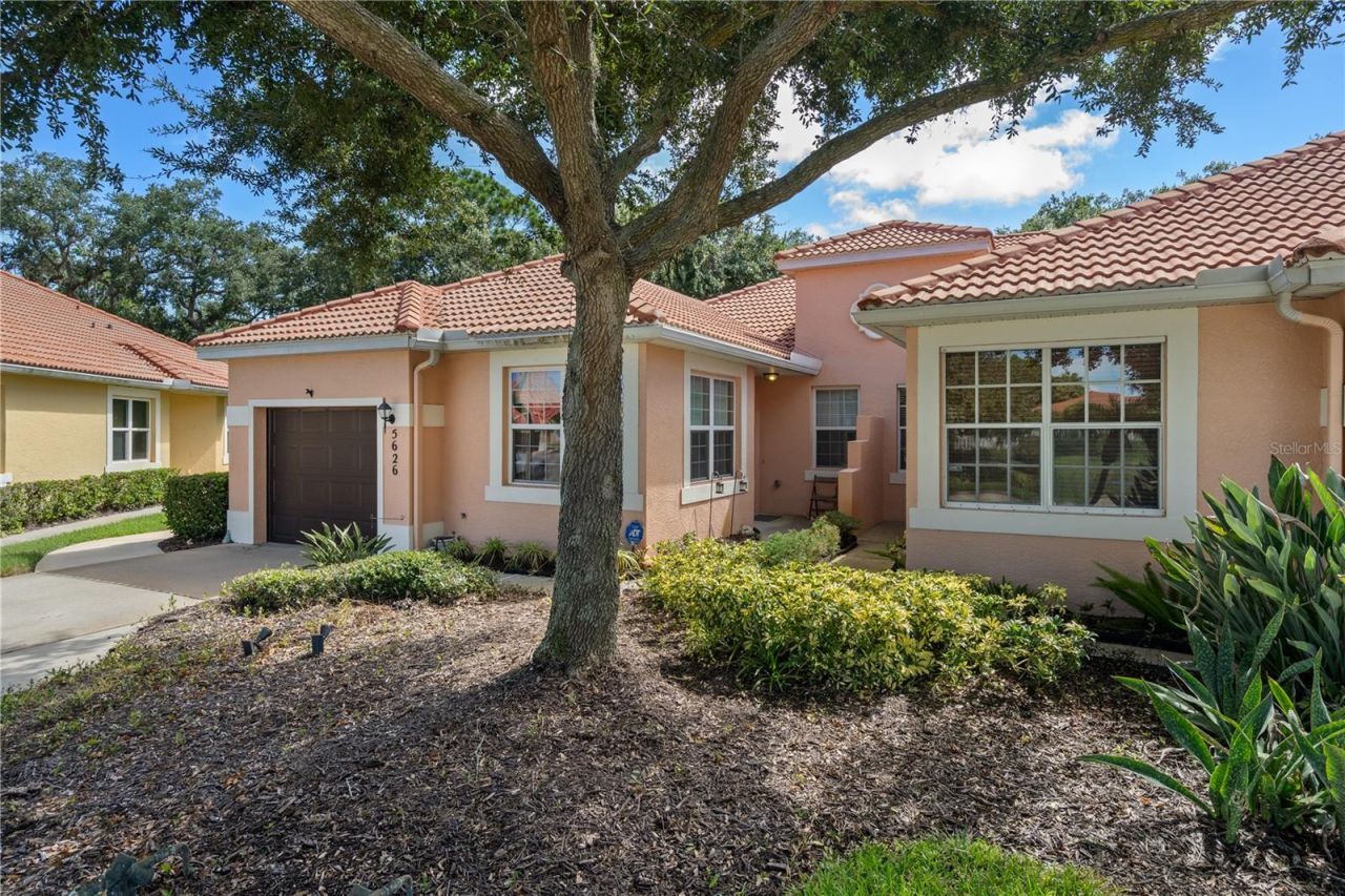 5626 Cortina Lane, Palmetto, FL 34221 Photo