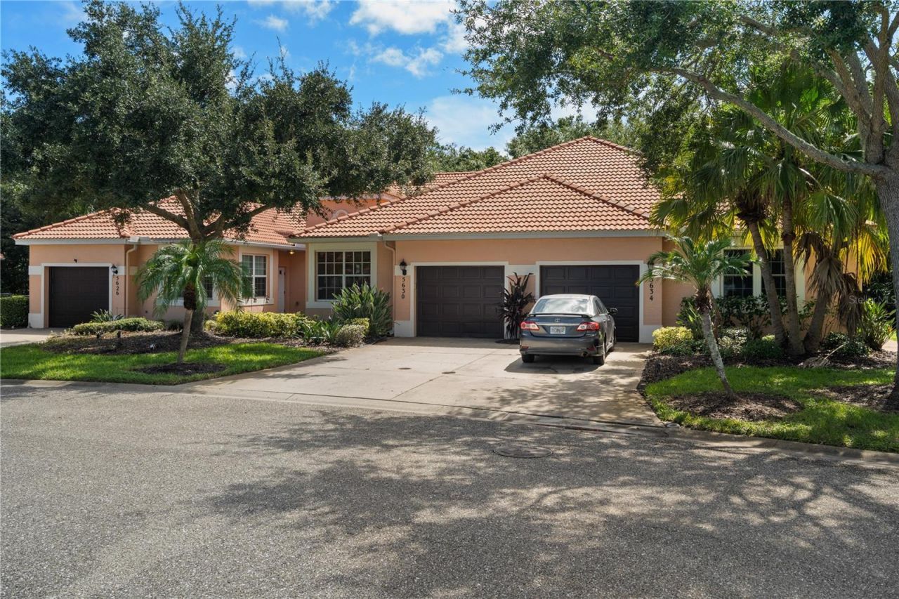 5626 Cortina Lane, Palmetto, FL 34221 Photo