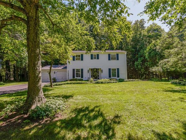 1216 Gerrads Cross , Webster, NY 14580